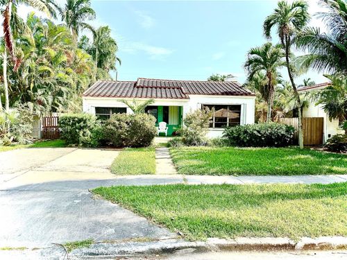 1024 Tyler St, Hollywood, FL, 33019-1304 | Card Image
