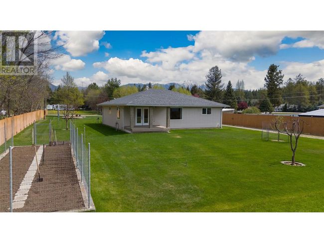 7333 George Rd, House other with 3 bedrooms, 3 bathrooms and 2 parking in Jaffray BC | Image 38