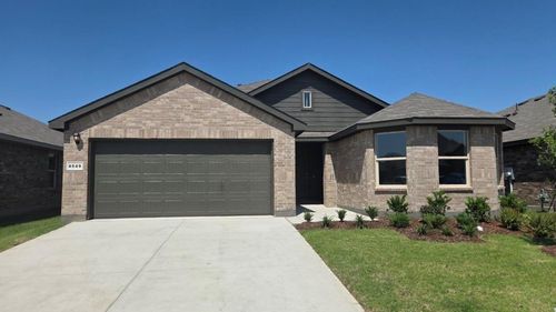 8549 Dunnstown Dr, Fort Worth, TX, 76131-3179 | Card Image