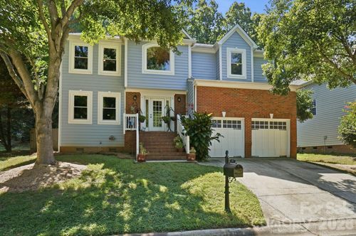 13901 Kings Carriage Ln, Charlotte, NC, 28278-7370 | Card Image