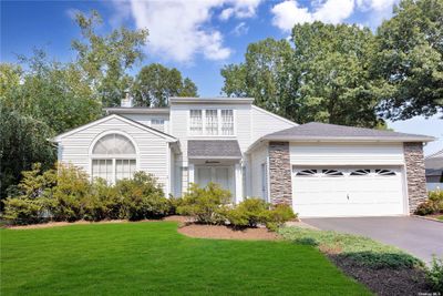 17 Morning Glory Drive, House other with 4 bedrooms, 2 bathrooms and null parking in Lake Grove NY | Image 1