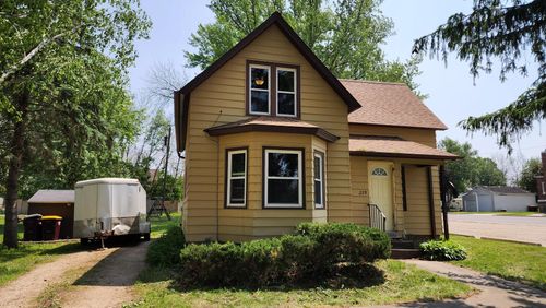 229 2nd Ave, Wanamingo, MN, 55983-3835 | Card Image