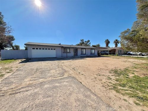 18089 Capri St, Hesperia, CA, 92345 | Card Image
