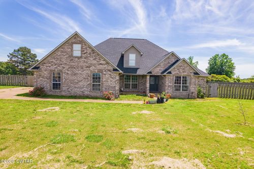 100 Mary Kate Ln, Henderson, TN, 38340-2794 | Card Image