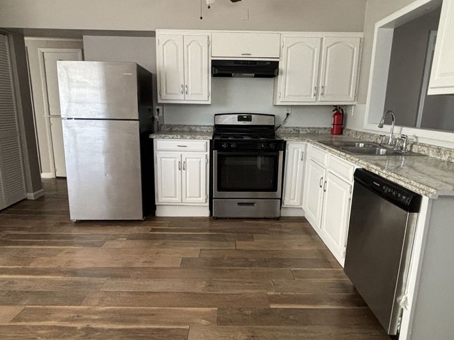 1333 E George Ave, House other with 3 bedrooms, 1 bathrooms and null parking in Hazel Park MI | Image 4