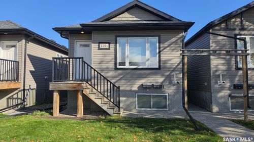 139 St John Street N, Regina, SK, S4R2V8 | Card Image
