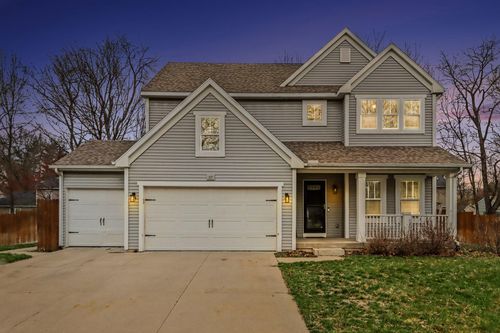 527 Cliffwood Ave, Portage, MI, 49002-7824 | Card Image