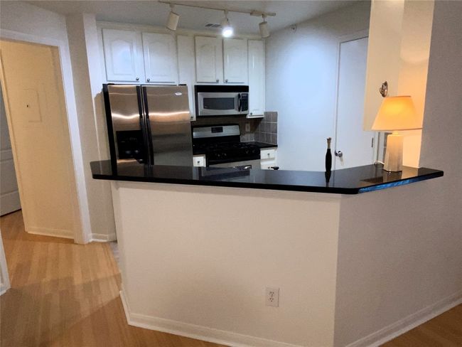 UNIT-623 - 9525 N Capital Of Texas Hwy, Condo with 2 bedrooms, 1 bathrooms and 2 parking in Austin TX | Image 8