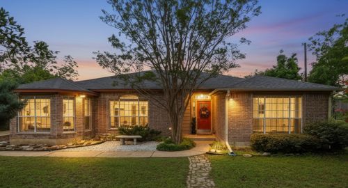 21142 Northland Dr, Lago Vista, TX, 78645-4641 | Card Image