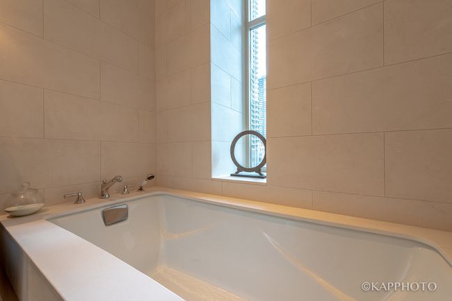 15AA - 118 E Erie St, Condo with 2 bedrooms, 3 bathrooms and 1 parking in Chicago IL | Image 25