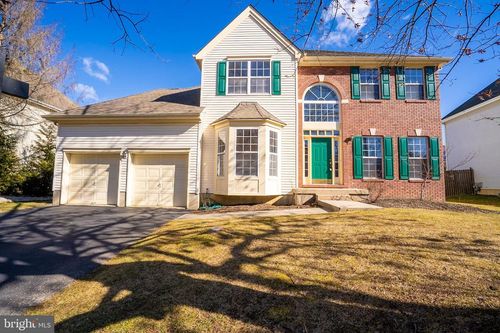 17 Larkspur Dr, DAYTON, NJ, 08810-1453 | Card Image