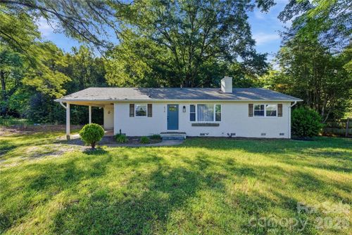 574 Old Mooresboro Rd, Mooresboro, NC, 28114-6750 | Card Image
