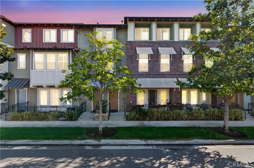 374 Aviator Ln, Tustin, CA, 92782-6504 | Card Image