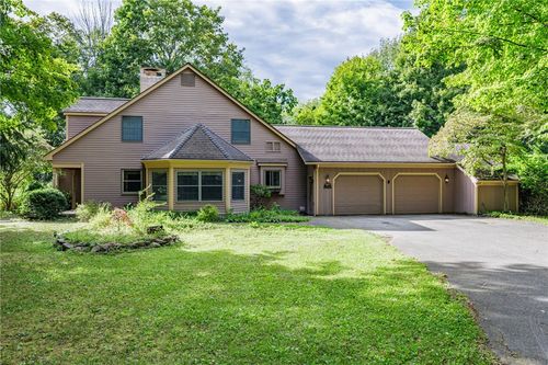 620 Holt Rd, Webster, NY, 14580-9119 | Card Image