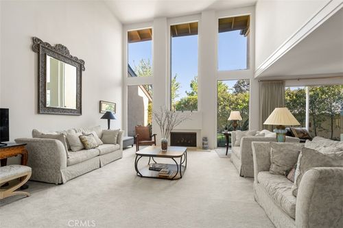 10 Rue Valbonne, Newport Beach, CA, 92660-5910 | Card Image