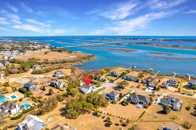111 Magens Ct E, House other with 4 bedrooms, 4 bathrooms and 2 parking in Cedar Point NC | Image 71