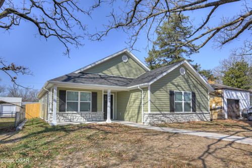 2012 S Connor Ave, Joplin, MO, 64804-1840 | Card Image