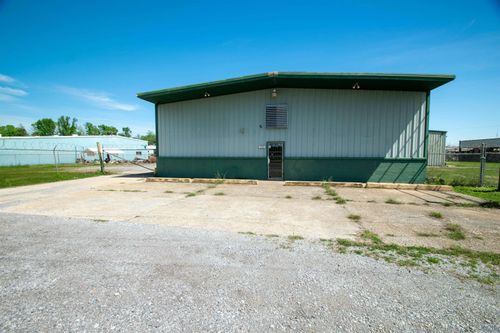 1056 Lee Rd, Morgan City, LA, 70380-6624 | Card Image