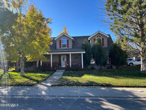 109 Spring Buck Rd, Gypsum, CO, 81637-5291 | Card Image