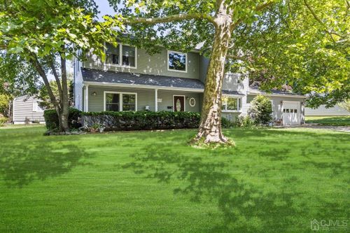 8 Cherry Tree Ln, Middletown, NJ, 07748-1847 | Card Image