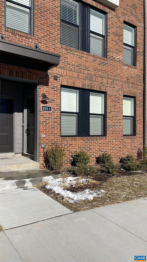 a-809 Wesley Ln, CHARLOTTESVILLE, VA, 22911-8315 | Card Image