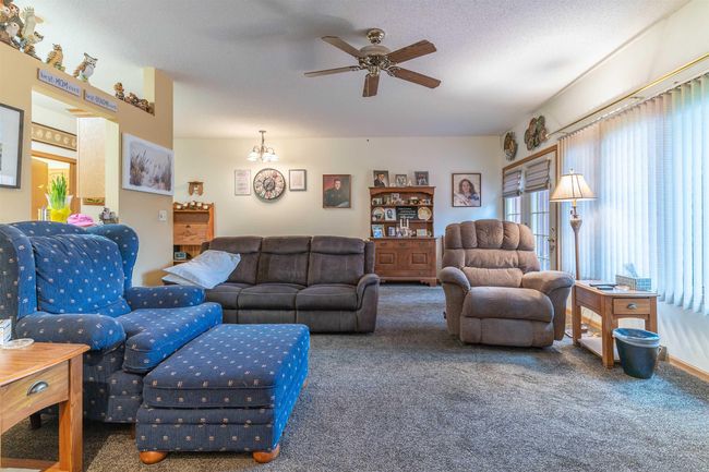2912 W 4 Th St, Condo with 3 bedrooms, 2 bathrooms and null parking in Cedar Falls IA | Image 12