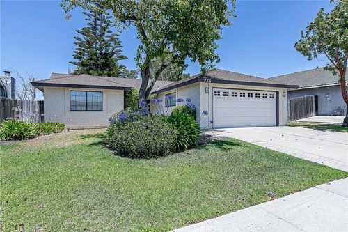 855 Sunshine Ct, Santa Maria, CA, 93455-2170 | Card Image