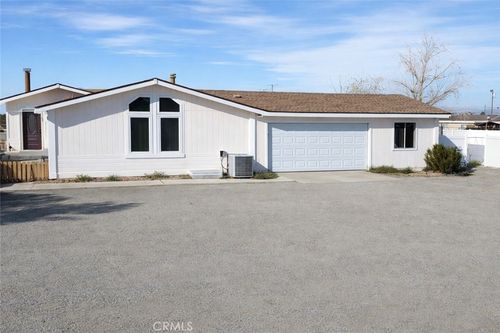 13525 Monte Vista Rd, Phelan, CA, 92371-4744 | Card Image