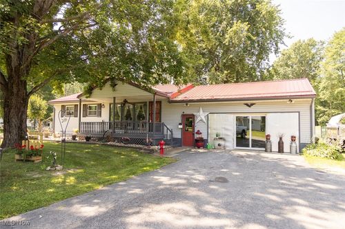 2494 Mahan Denman Rd Nw, Bristolville, OH, 44402-9741 | Card Image