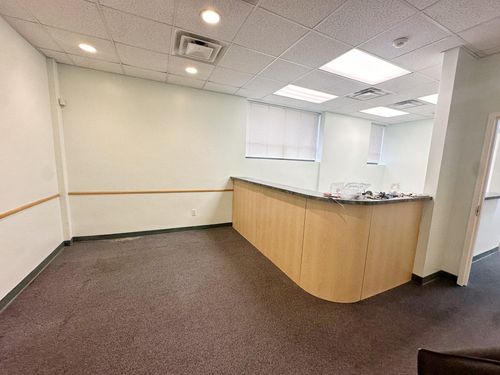 102-531 Central Park Ave, Scarsdale, NY, 10583-1085 | Card Image