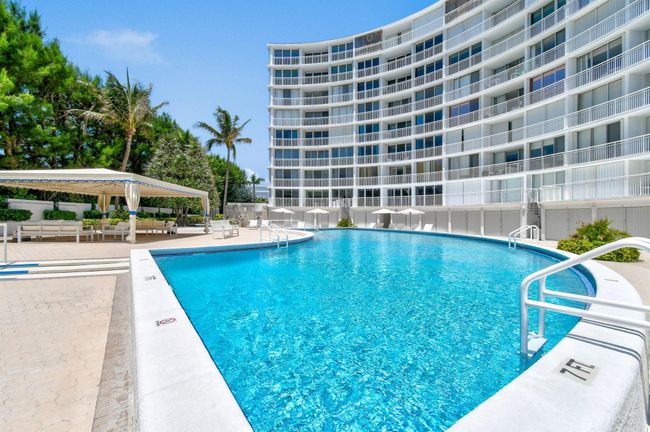 APT-112 - 2780 S Ocean Blvd, Condo with 2 bedrooms, 2 bathrooms and null parking in Palm Beach FL | Image 29