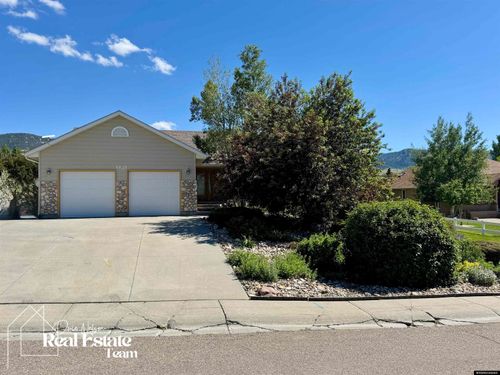 1421 W 60th St, Casper, WY, 82601-6241 | Card Image