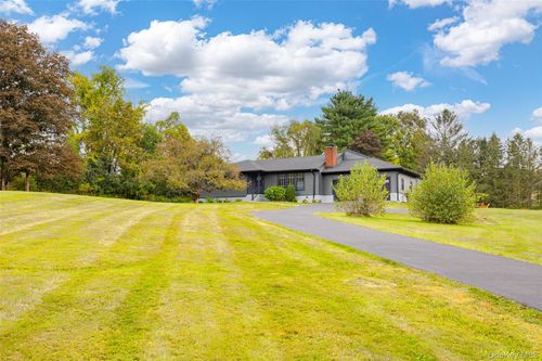 382 Slate Quarry Rd, Rhinebeck, NY, 12572-2850 | Card Image