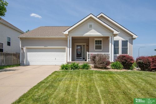 18904 Howe Street, Omaha, NE, 68130 | Card Image