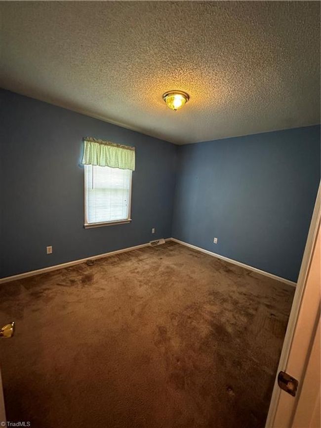 268 Meadow Ln, House other with 3 bedrooms, 2 bathrooms and null parking in Millers Creek NC | Image 30