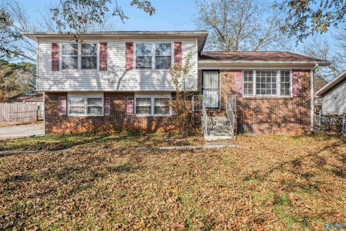 3020 Teton Cir Nw, Huntsville, AL, 35810-1428 | Card Image