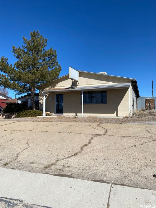 545 E 100 N, Price, UT, 84501-2622 | Card Image
