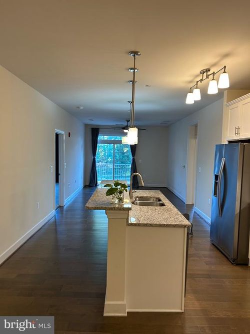 101-10530 Resort Rd, ELLICOTT CITY, MD, 21042-2483 | Card Image