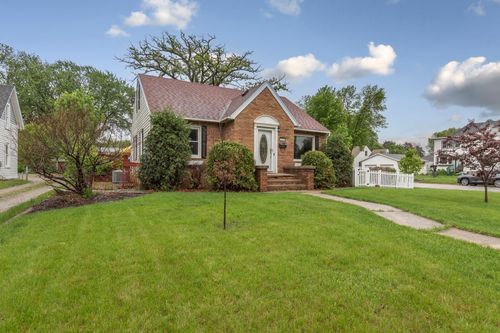 1207 S Cedar Ave, Owatonna, MN, 55060-3930 | Card Image