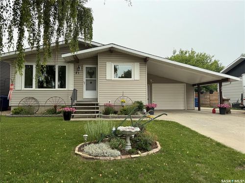 21 Centennial Cres, Humboldt, SK, S0K2A0 | Card Image