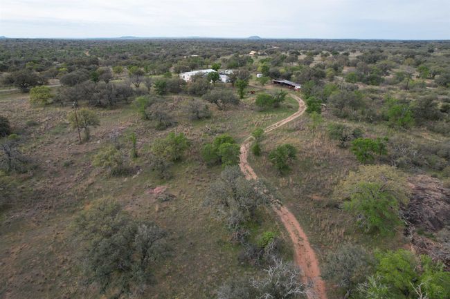 12041 W Ranch Road 152, House other with 5 bedrooms, 3 bathrooms and null parking in Llano TX | Image 17