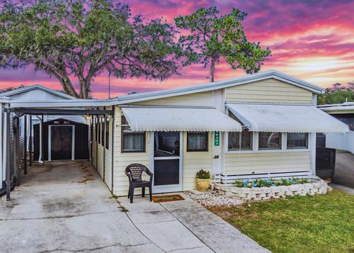 39301 Maher Dr, ZEPHYRHILLS, FL, 33542-1106 | Card Image