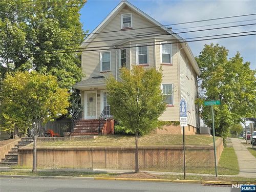 451 Hoboken Rd, Carlstadt, NJ, 07072-1130 | Card Image