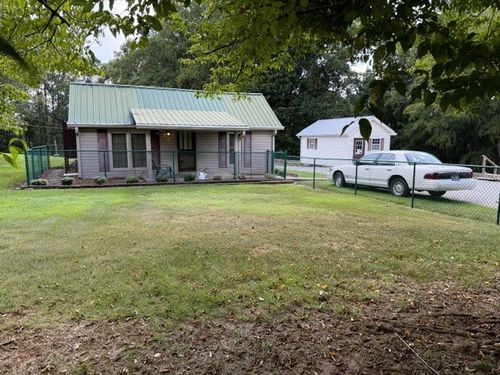 303 S Riverside Dr, McMinnville, TN, 37110 | Card Image