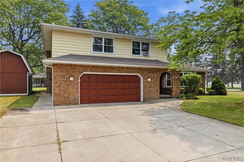 3 Beaverbrook Ct, Depew, NY, 14043-4242 | Card Image
