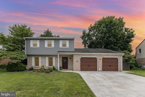 706 Robert St, MECHANICSBURG, PA, 17055-3447 | Card Image