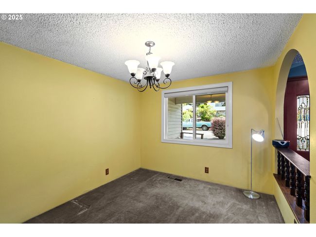 Dining Area | Image 10