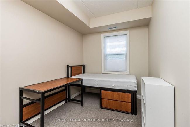 101 - 253 Lester St, House attached with 5 bedrooms, 2 bathrooms and null parking in Waterloo ON | Image 28