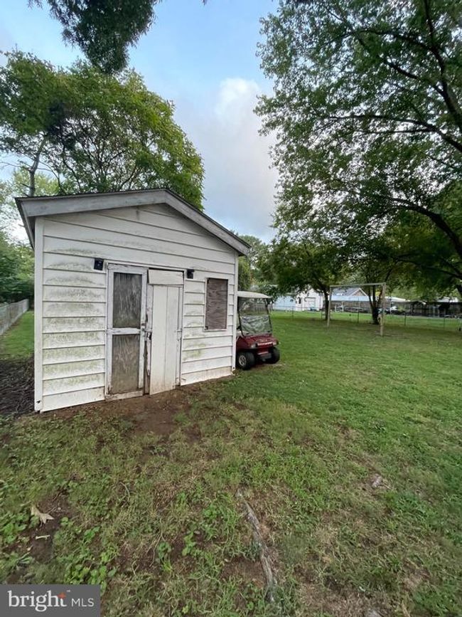 208 Mimosa Ave, House other with 3 bedrooms, 1 bathrooms and null parking in COLONIAL BEACH VA | Image 20