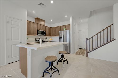 909 Kyanite Ln, Henderson, NV, 89011-1562 | Card Image